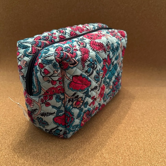 DABNEY LEE - TOILETRY BAG + MAKEUP BAG COMBO - NWT - Picture 8 of 9